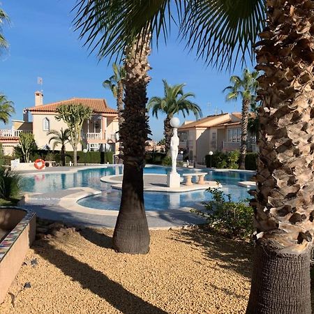 Schoenes Ferienbungalow In Los Altos Торевиеха Екстериор снимка